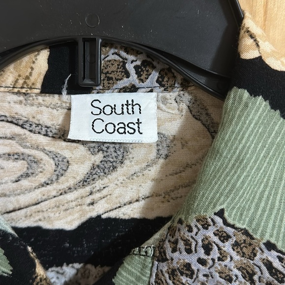 Vintage South Coast Green and Black Animal Print Button-Up Shirt - Picture 3 of 4